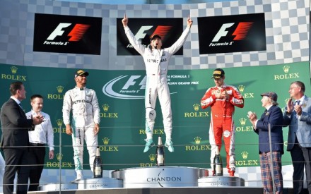 F1, inizio di campionato adrenalinico, vittoria a Rosberg